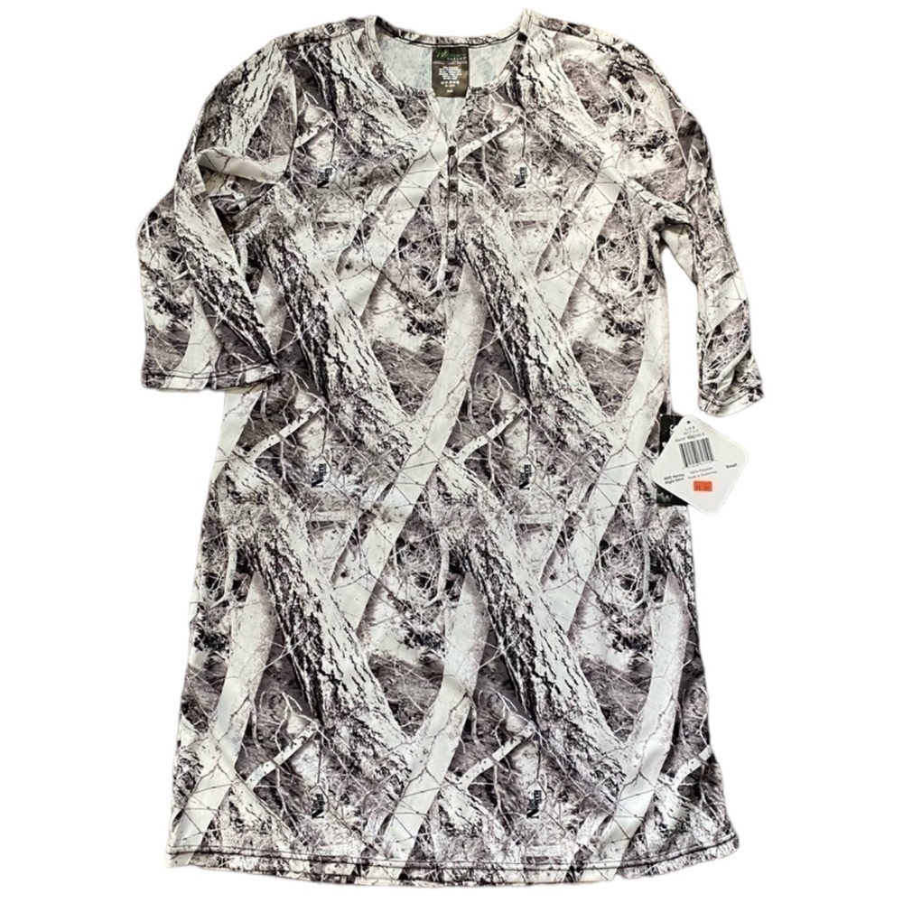 NWT Wilderness Dreams Henley Night Shirt Size Small